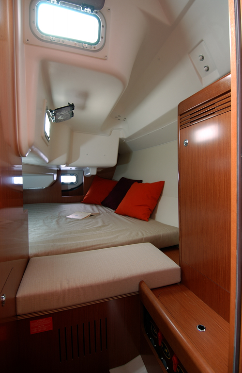 segel charter yacht Oceanis 31 41